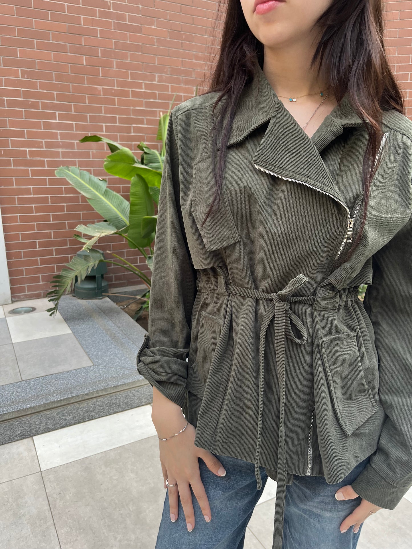 The AMAYA TRENCH olive